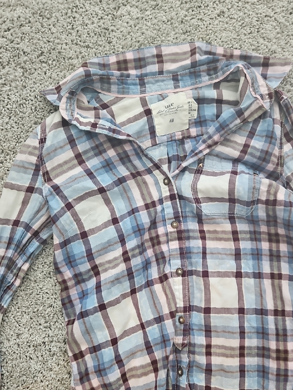 H&M Plaid Button-Up Shirt in Blue and Pink